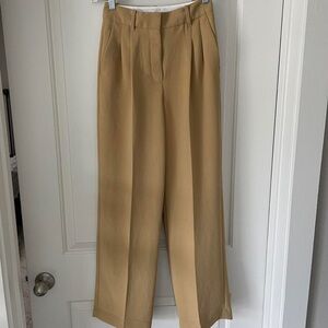 Aritzia Effortless Trousers sz 4